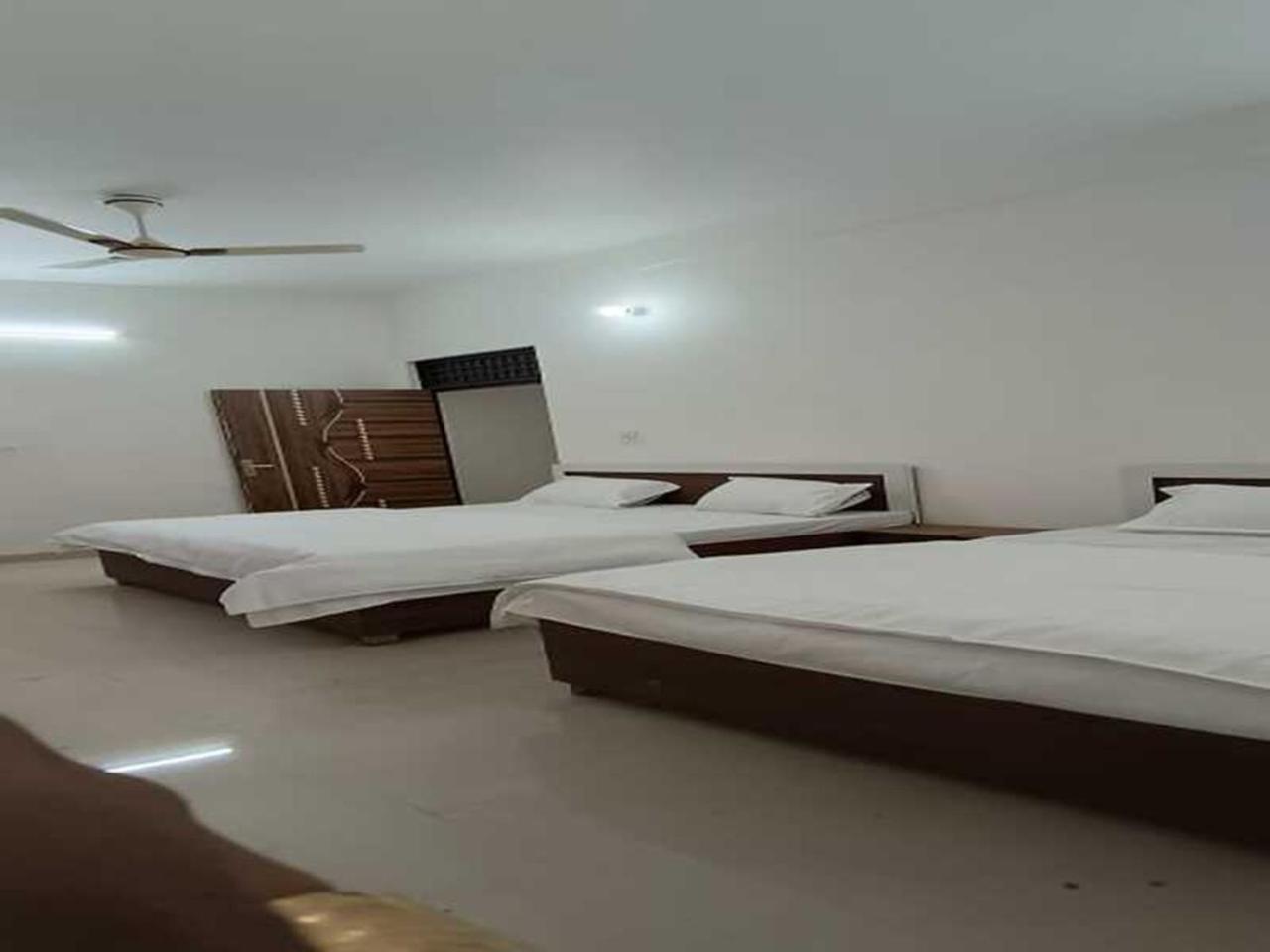 Geeta Dham Hotell Vrindāvan Exteriör bild